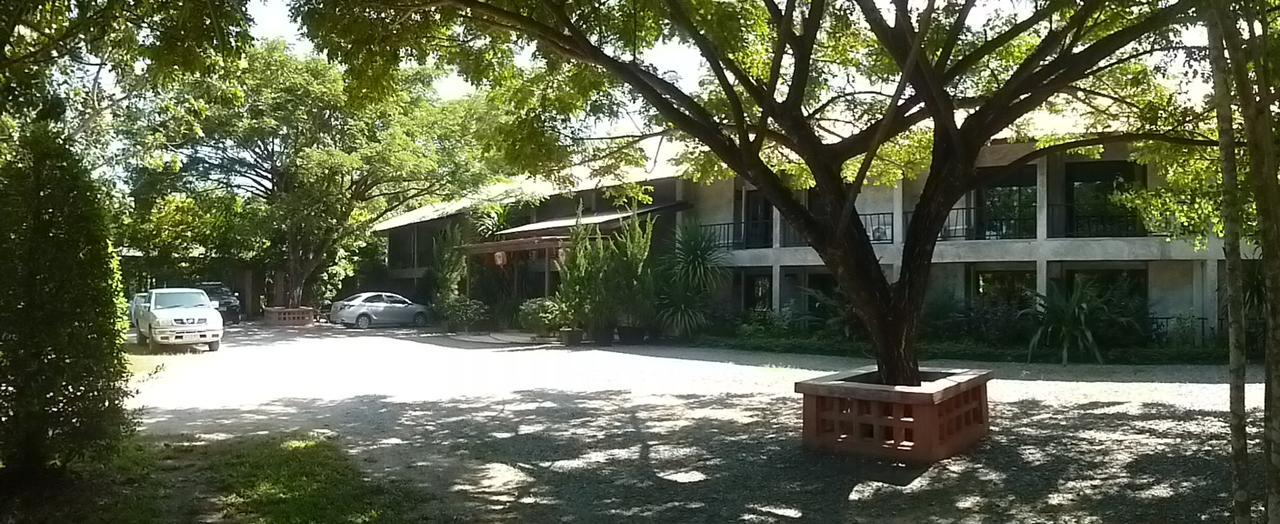 Baan Suan Ramita Resort Chanthaburi Exterior foto